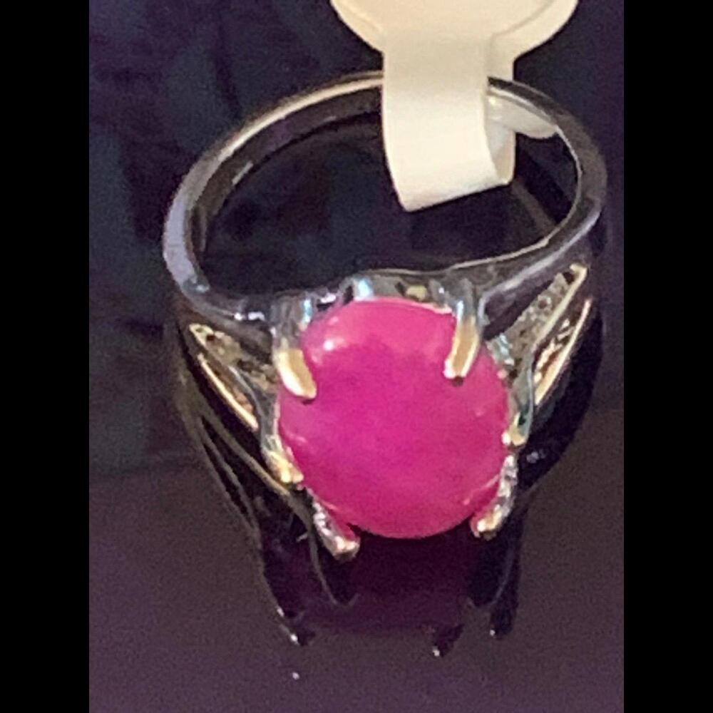 Vibrant Pink Gemstone Ring - Size 18